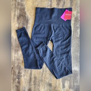 Spanx Look At Me Now Black Shape Seamless Leggings Size Medium